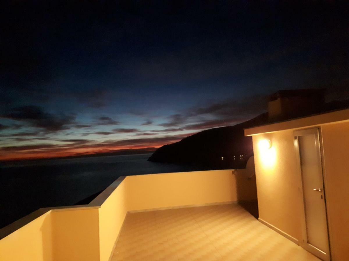 Appartamenti Enrica With Amazing View 莫内利亚 外观 照片